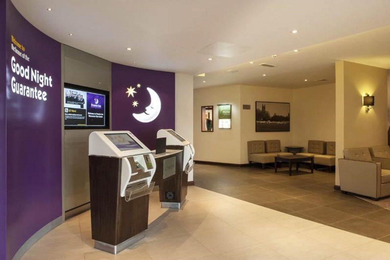 Premier Inn Worcester City Centre Exteriör bild